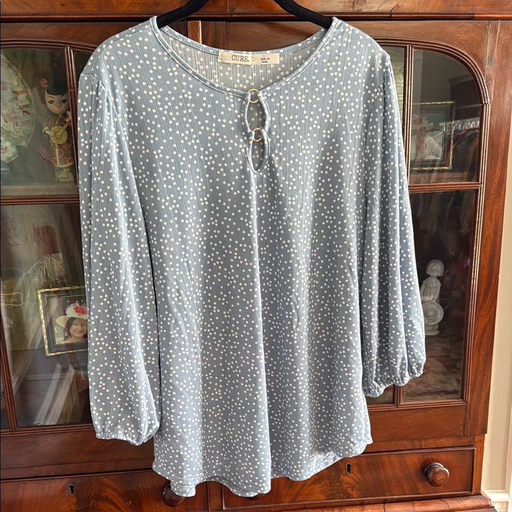 CURE. Blue and White Keyhole Front Tunic with Gold Ring Accents